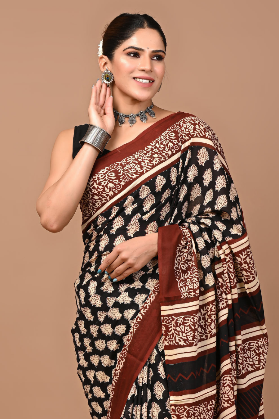 Black & Maroon Ethnic Print Cotton Mulmul Saree | Traditional Designer Pallu