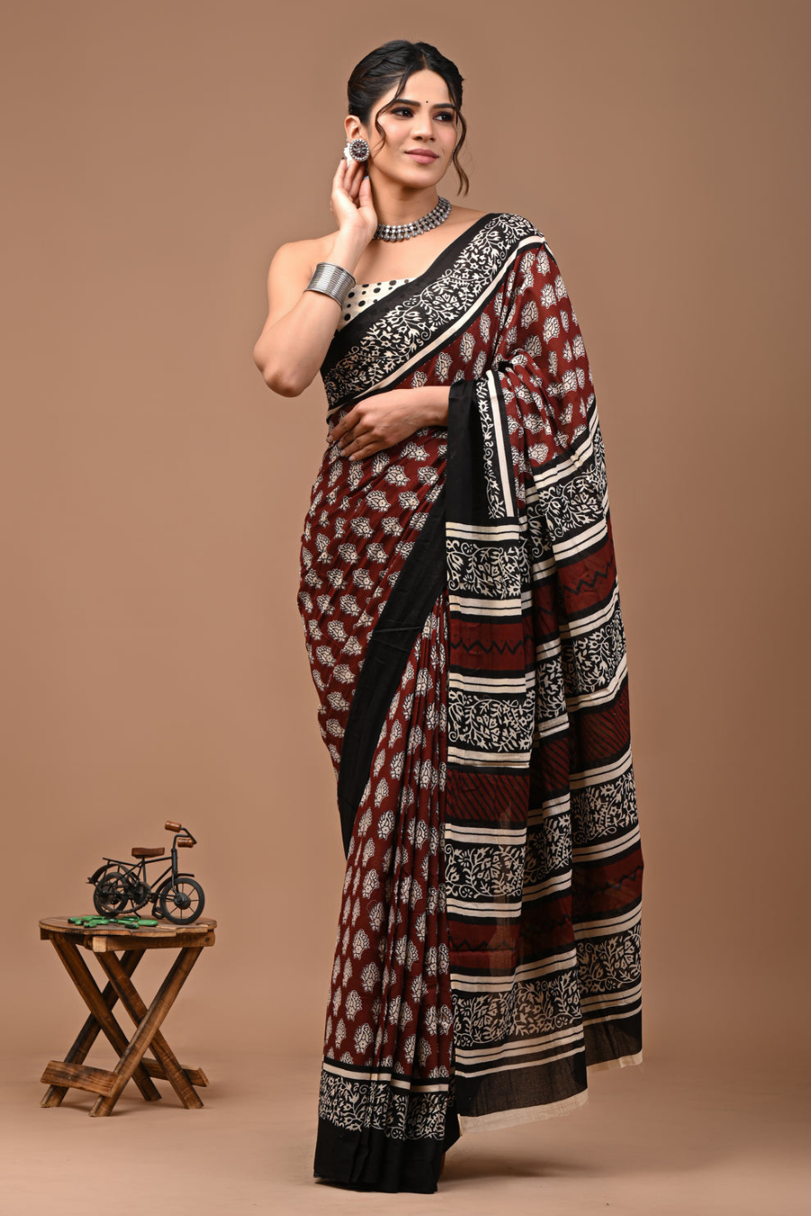 Maroon Cotton Mulmul Saree with Black & Cream Ethnic Print Pattern