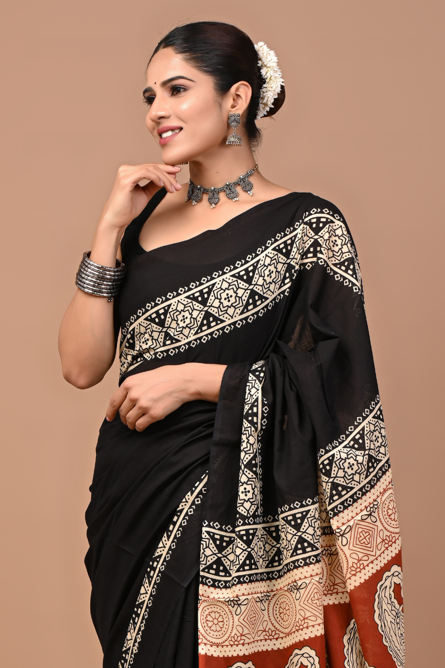 Black Cotton Mulmul Saree with Bronze Designer Pallu & White Cream Artistic Pattern
