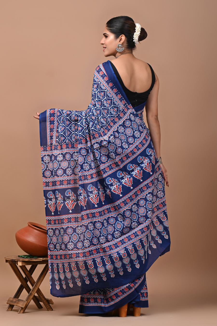 Artistic Blue Cotton Mulmul Saree with Multicolor Abstract Print & Designer Pallu