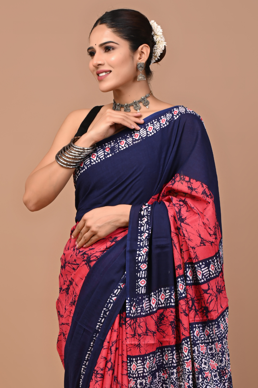 Navy Blue & Pink Tie-Dye Printed Saree with White Artistic Pallu Design