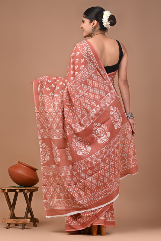 Fuchsia Pink Cotton Mulmul Saree with White Artistic Print & Designer Pallu